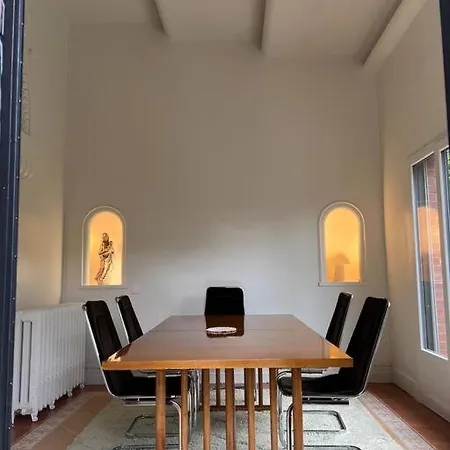 Hotel Maison De Charme - Centre - Garage - Jardin - Wifi - 10 Personnes Reims